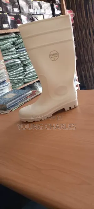 White Rain Boot