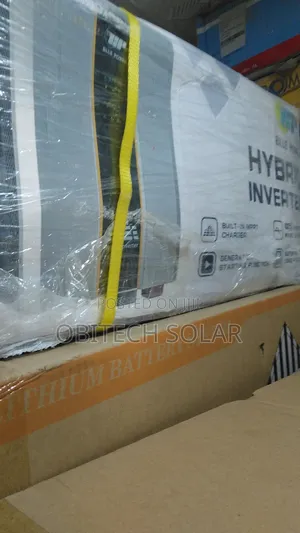 2.5kva 24v Blue Power Hybrid Solar Inverter