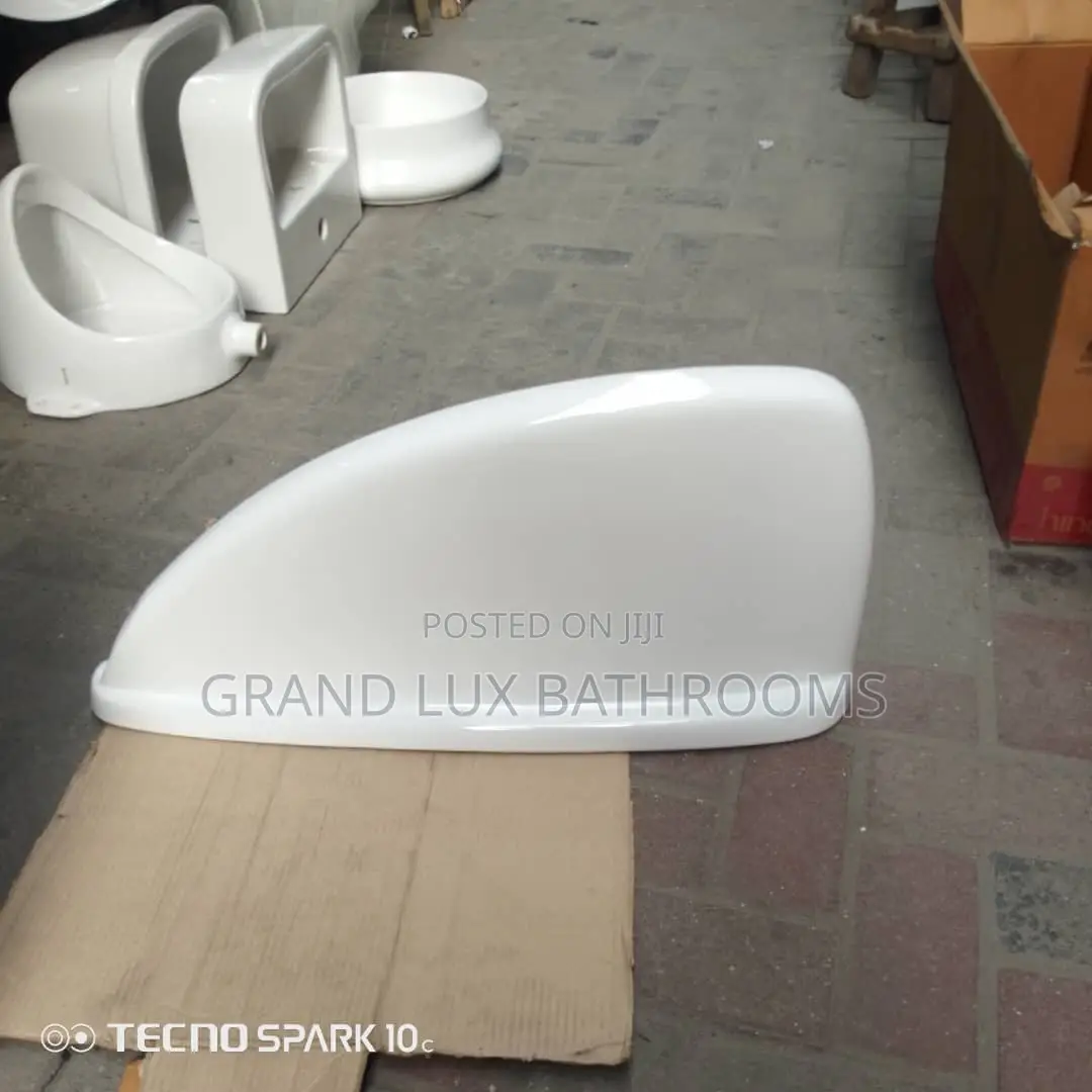 Ceramic Urinal Partition / Divider