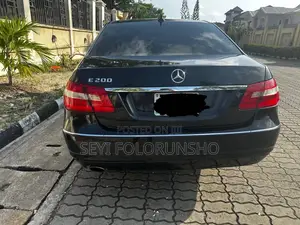 Photo - Mercedes-Benz E200 2012 Black