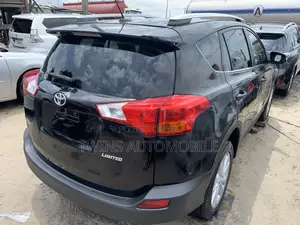 Toyota RAV4 Limited 4dr SUV AWD (2.5L 4cyl 6A) 2015 Black