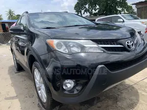Toyota RAV4 Limited 4dr SUV AWD (2.5L 4cyl 6A) 2015 Black