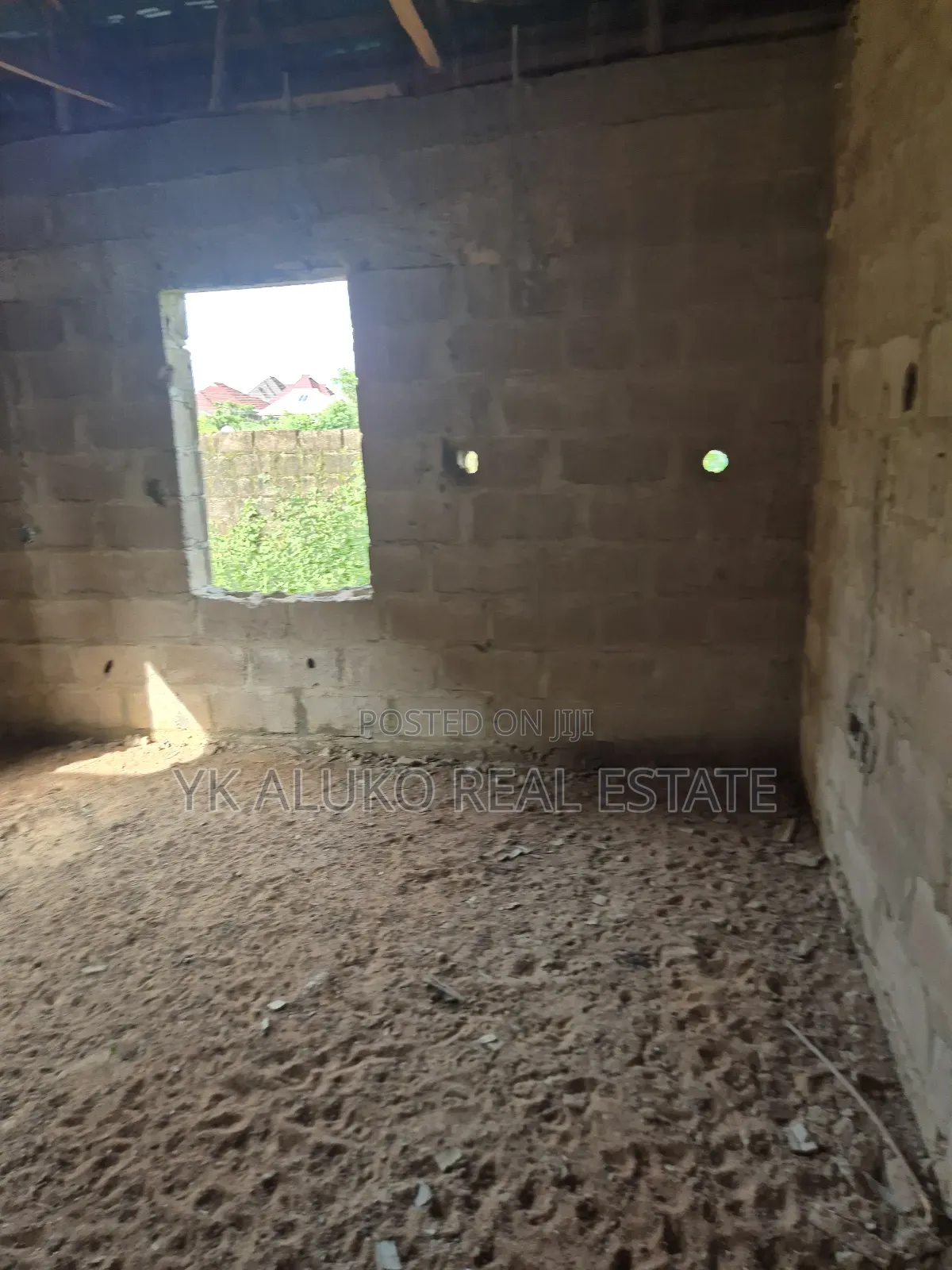 3bdrm Bungalow In Equity Estate Along For Sale