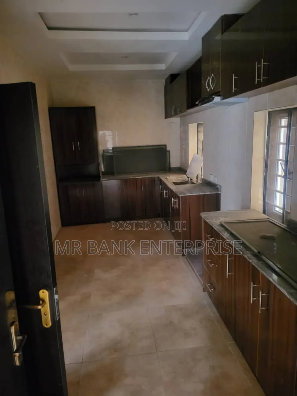 5bdrm Townhouse/Terrace in Ago Palace for sale