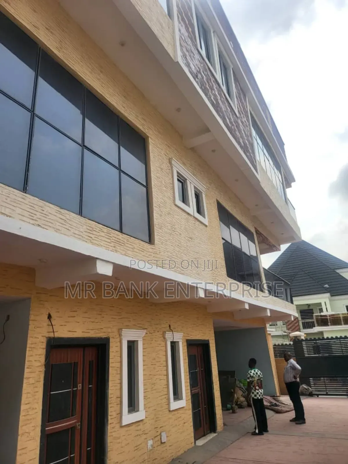 5bdrm Townhouse/Terrace in Ago Palace for sale