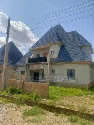 Photo - 5bdrm Penthouse in Stable City Estate, FHA for sale