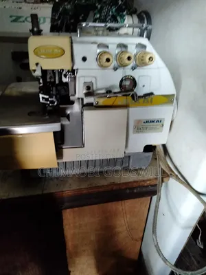 Industrial Three Thread Tokunbo Weaving Machine