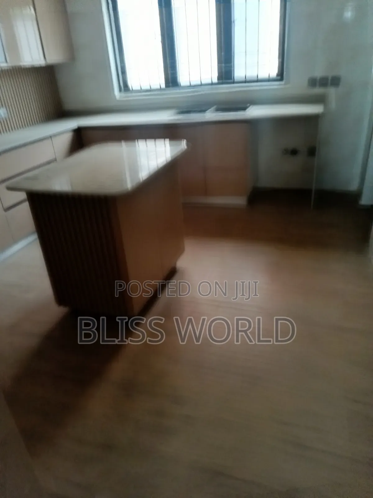 2bdrm Block of Flats in Utako for sale