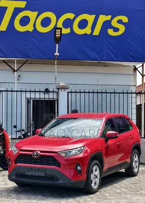 Toyota RAV4 LE 2021 Red