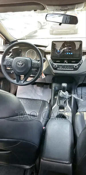 Toyota RAV4 XLE 2021 Red