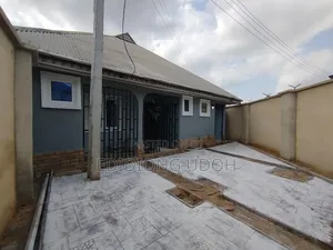 Photo - Studio Apartment in Atiku Abubakar for rent