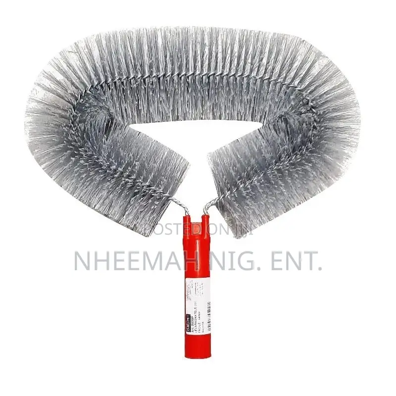 Telescopic Brush/Web Removal