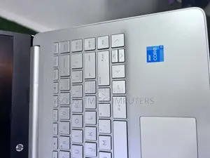 New Laptop HP 8GB Intel Core I3 SSD 512GB