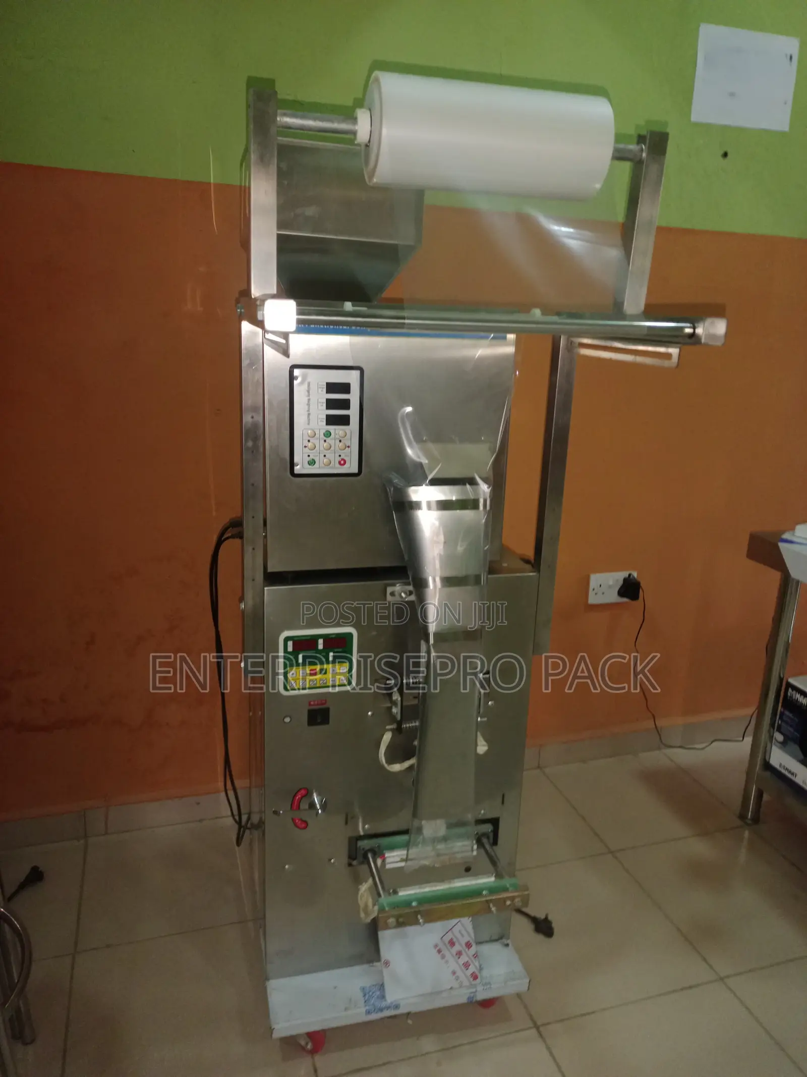 Sachet Forming Powder and Granule Packaging Machine