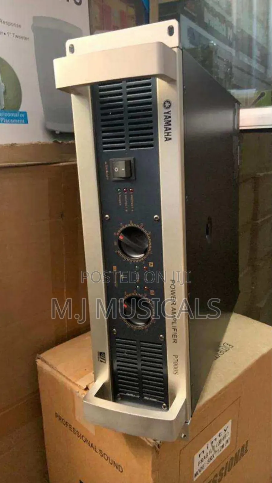 Yamaha Power Amplifier P7000s