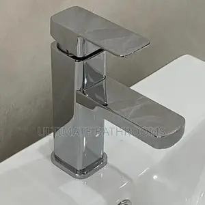 Square Shape Chrome Short Basin Mixer Tap