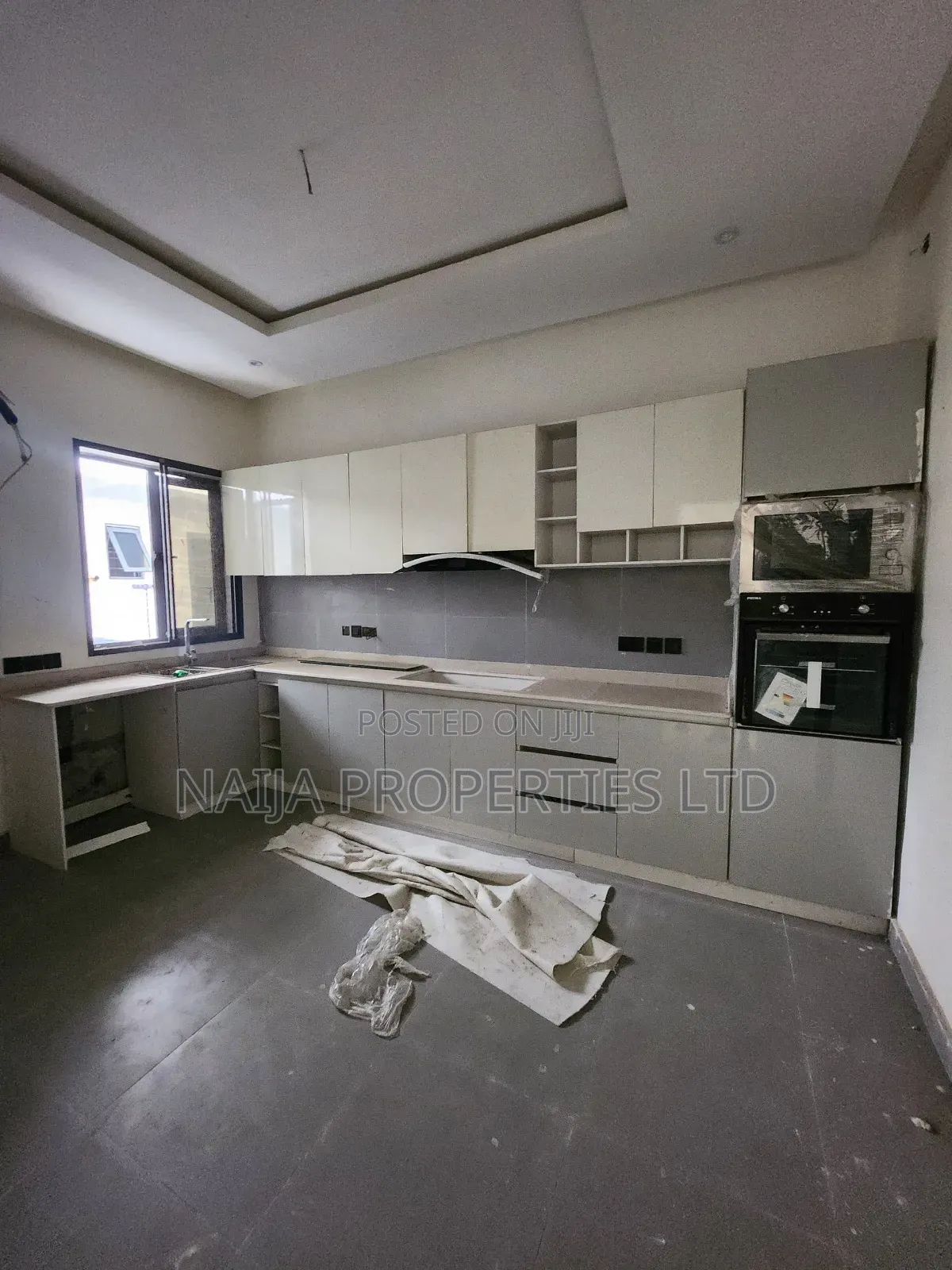 4bdrm Townhouse / Terrace in Ikate, Lekki for rent