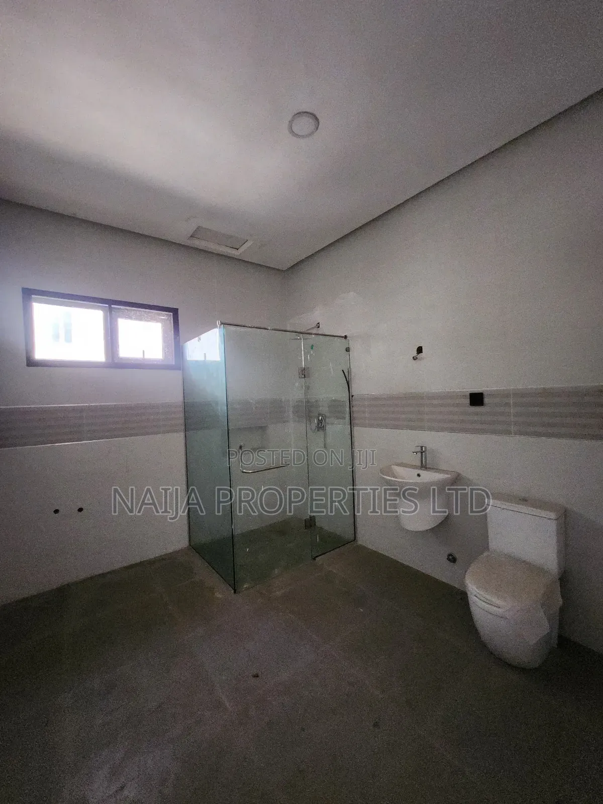 4bdrm Townhouse / Terrace in Ikate, Lekki for rent