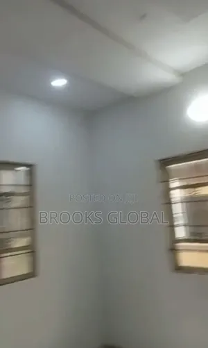 1bdrm Block of Flats in Benin City for rent