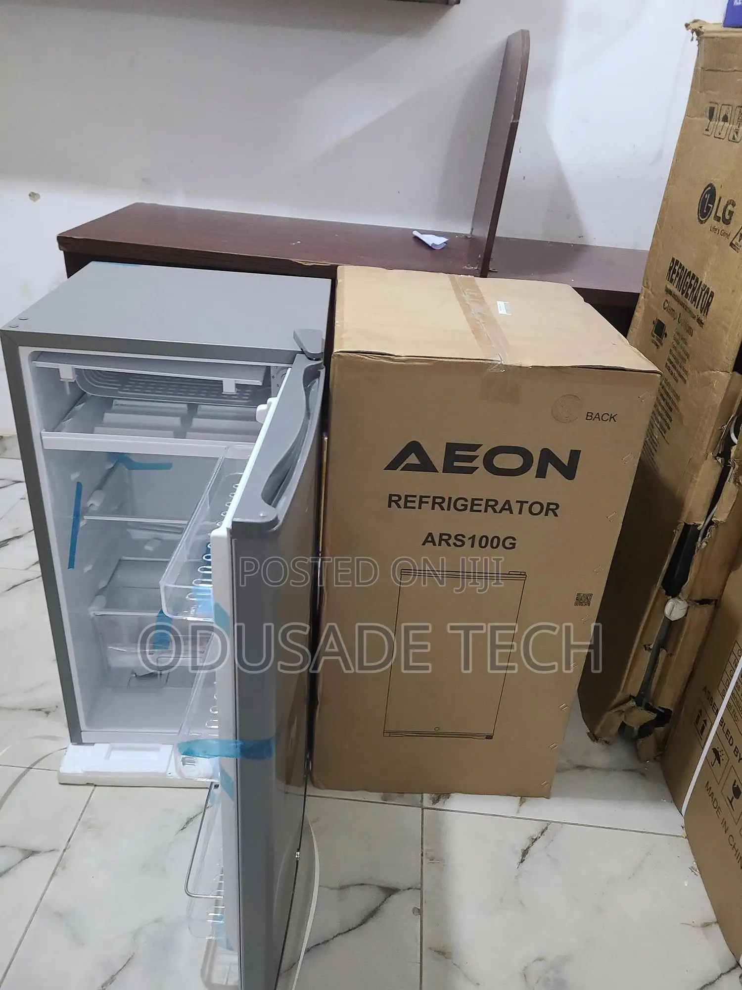 Aeon 100l Ars100g – Sleek and Compact Fridge
