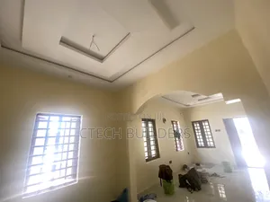 2bdrm Block of Flats in Benin City for rent