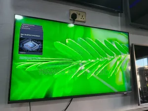 Photo - Samsung 43" Neo Qled Qn90c 2024