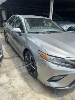 Toyota Camry XSE V6 FWD (3.5L 6cyl 8AM) 2018 Silver