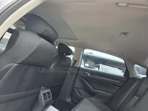 Honda Accord EX-L (2.0L 4cyl Turbo 10A) 2019 Gray