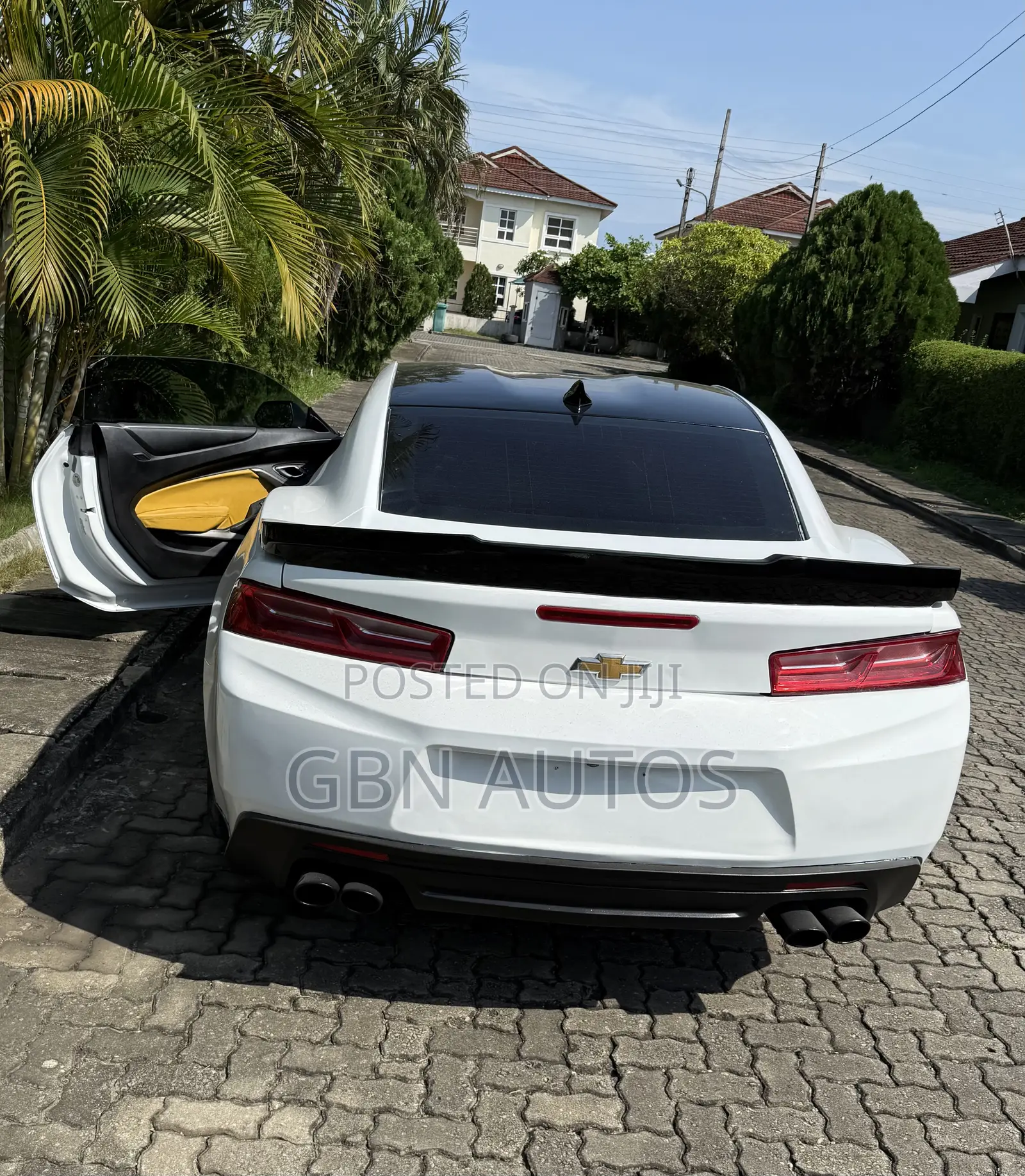 Chevrolet Camaro 2017 White