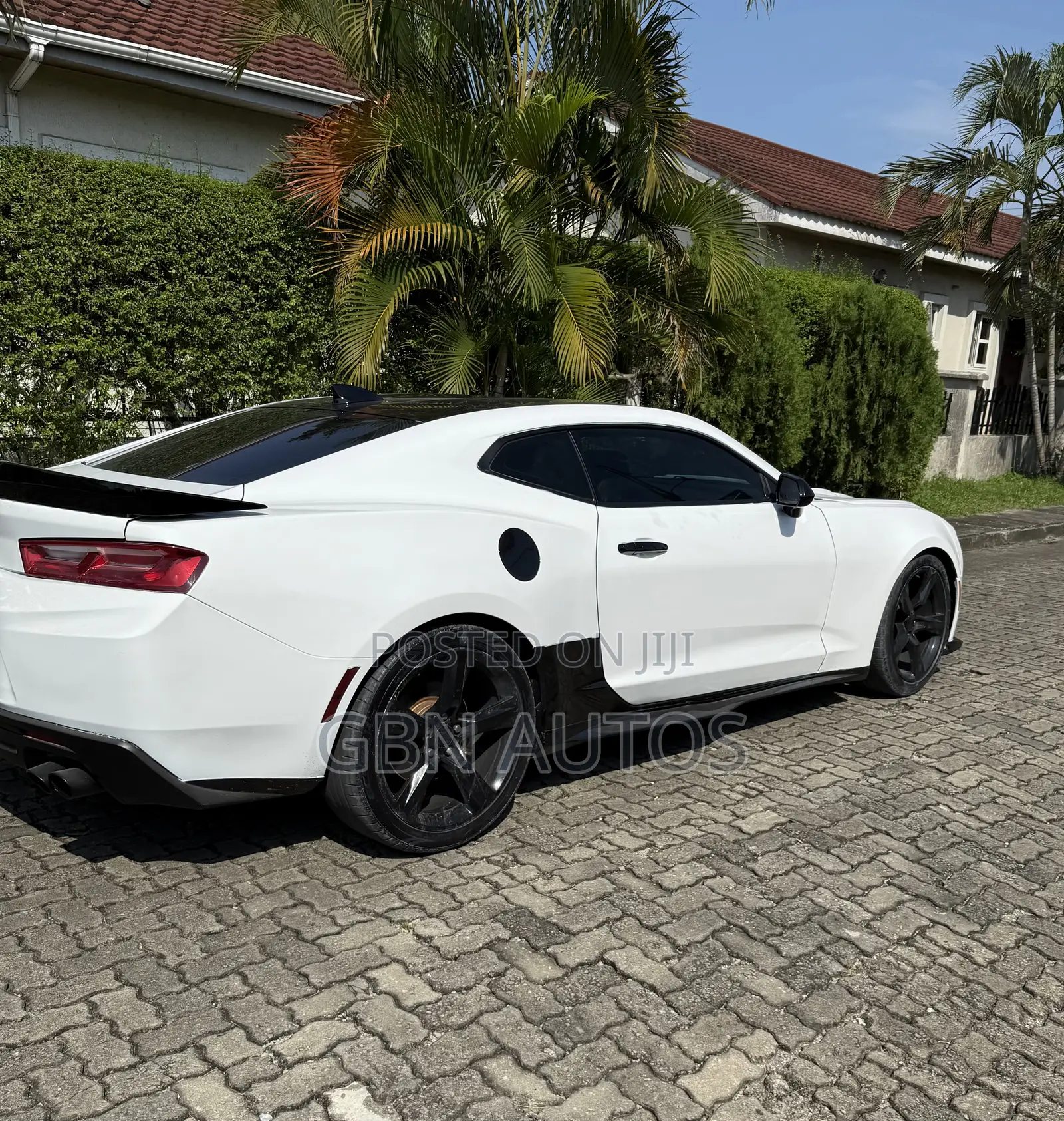 Chevrolet Camaro 2017 White
