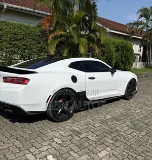 Chevrolet Camaro 2017 White