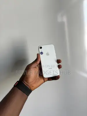Apple iPhone XR 128 GB White