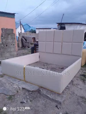 Photo - Leather Padded Bed 6x6