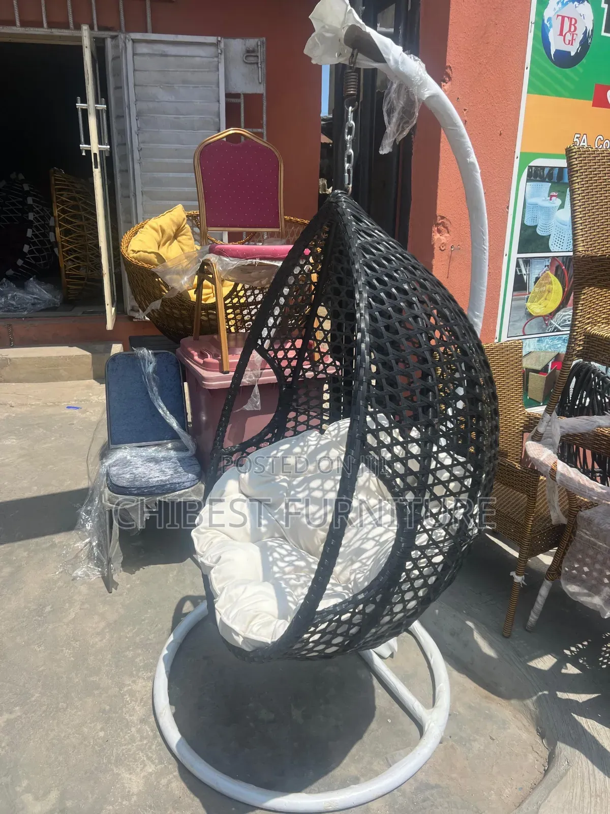 Classic Basket Swing Chair.