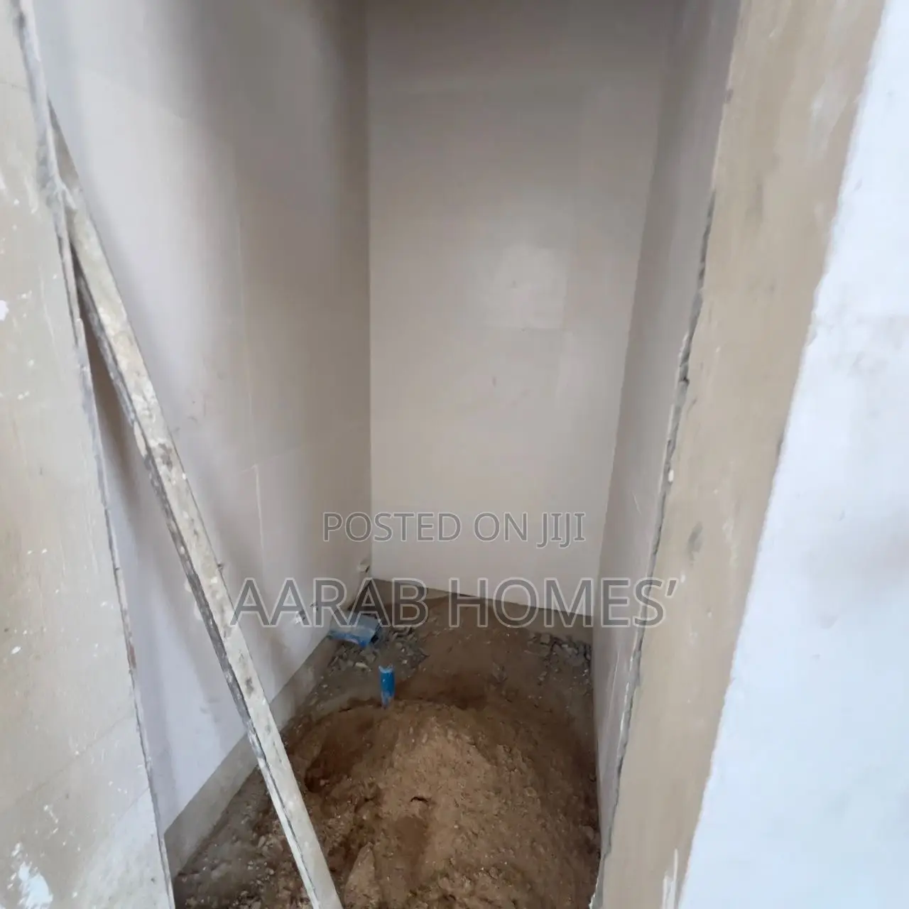 1bdrm Block of Flats in Life Camp for sale