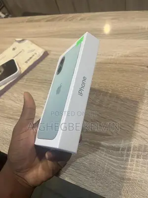 New Apple iPhone 16 Plus 128 GB Green