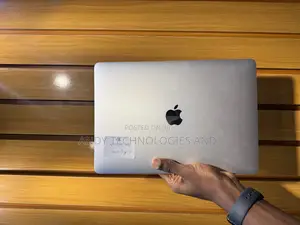 Laptop Apple MacBook 2018 16GB Intel Core I7 SSD 512GB