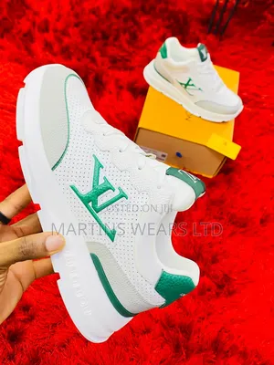 Photo - Louis Vuitton Original Leather Sneaker. 4 Colors