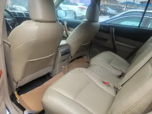 Toyota Highlander SE 2011 Blue