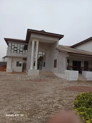 Photo - 6bdrm Duplex in Etete Layout, Benin City for sale