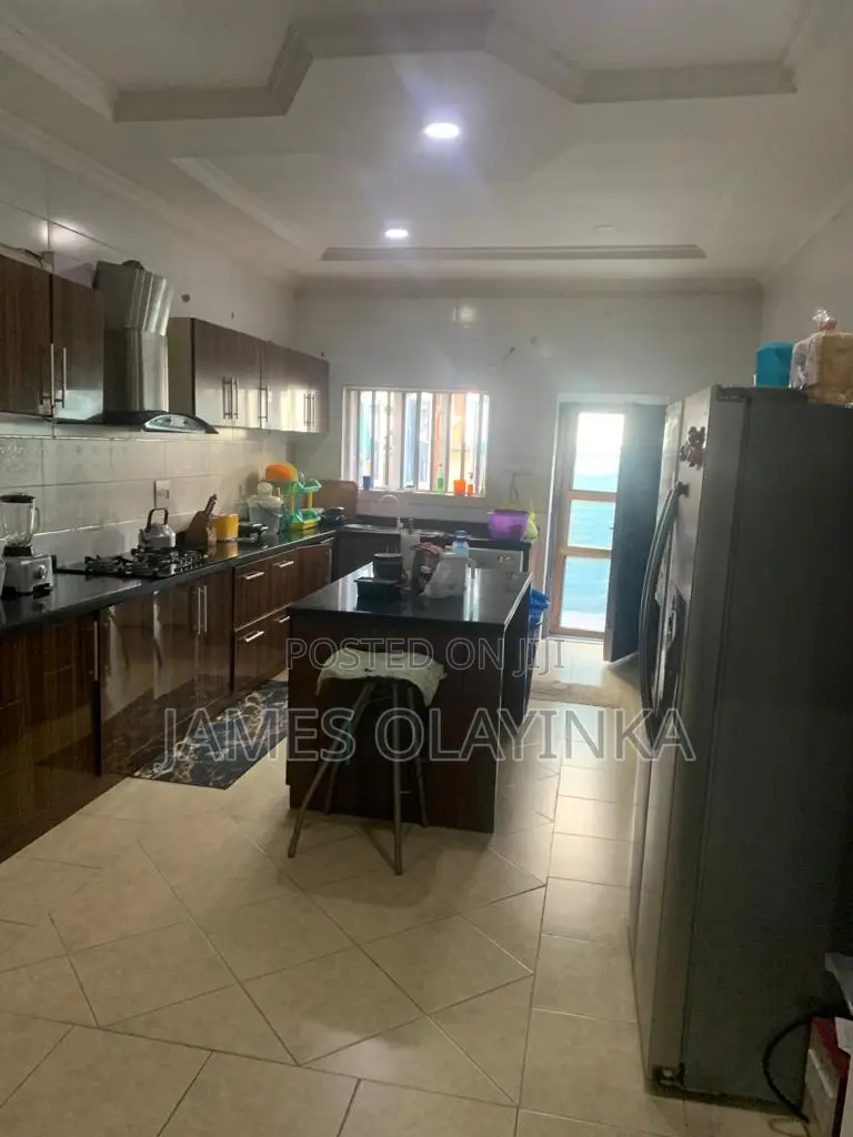 5bdrm Duplex in Canal West Residence, Osapa london for rent