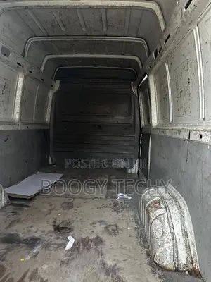Volkswagen LT 2000 White