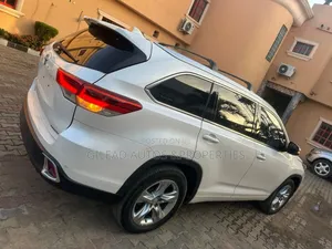 Toyota Highlander Limited V6 4x4 (3.5L 6cyl 6A) 2016 White
