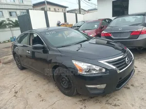 Nissan Altima Sedan 2.5 S 2013 Gray