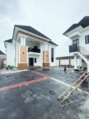 4bdrm Duplex in Elimbu for sale