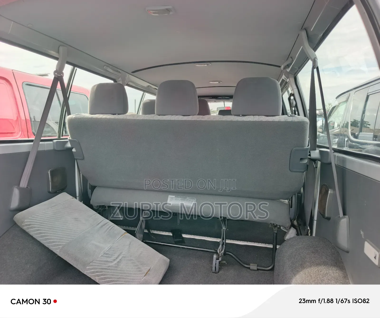 Toyota HiAce 2005 Silver