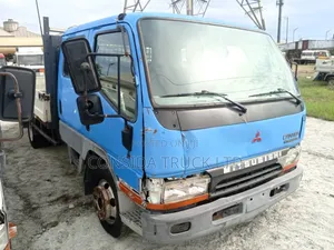 Mitsubishi Canter Truck Blue 1998