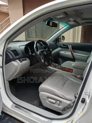 Toyota Highlander Limited 2012 White