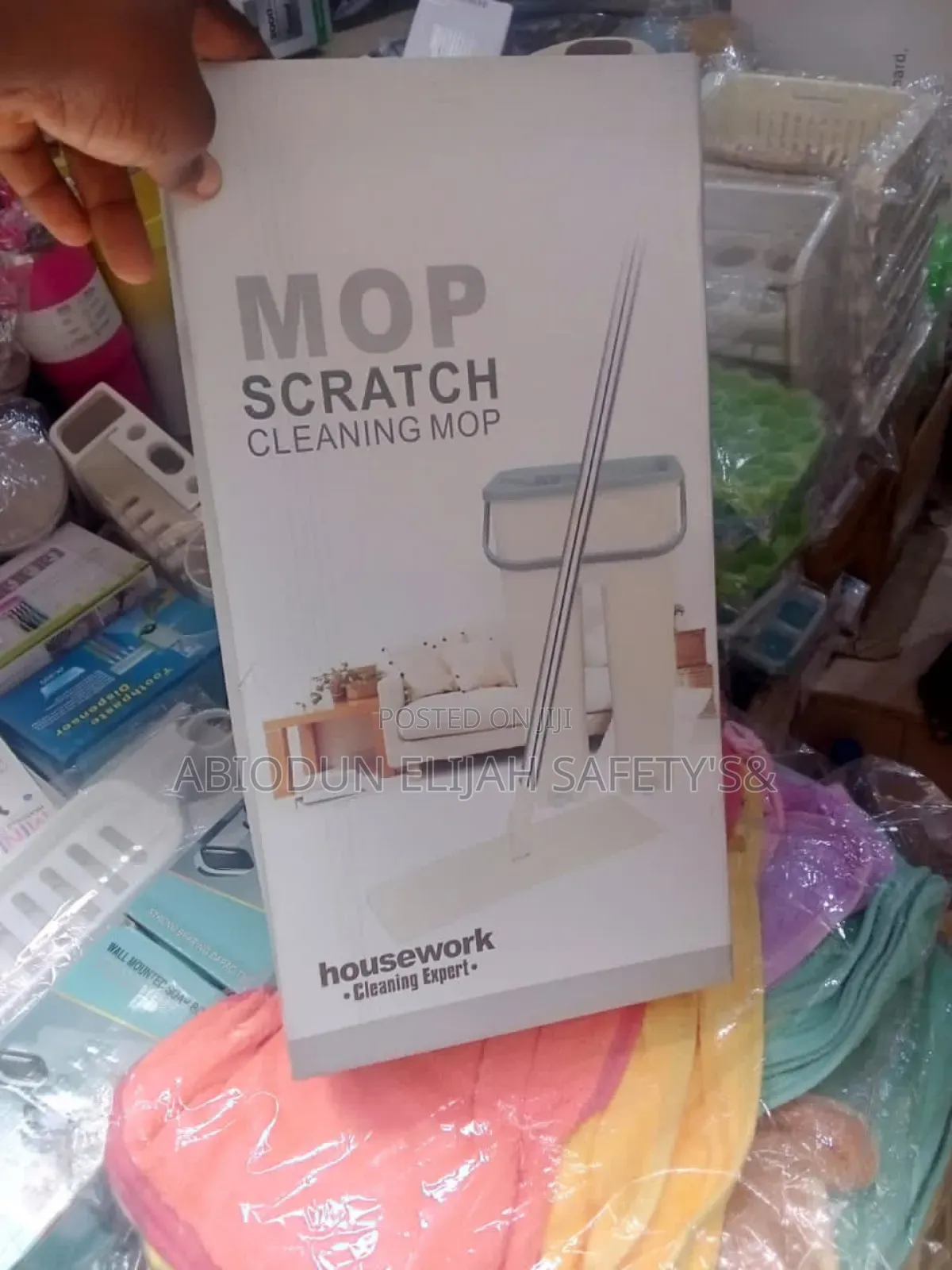Original Quality Scratch Mob and Bucket