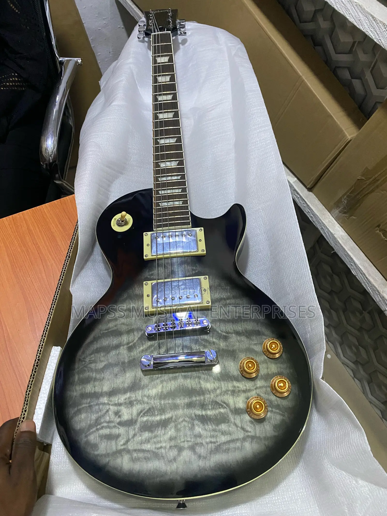 Gibson Les Paul Electric Guitar,